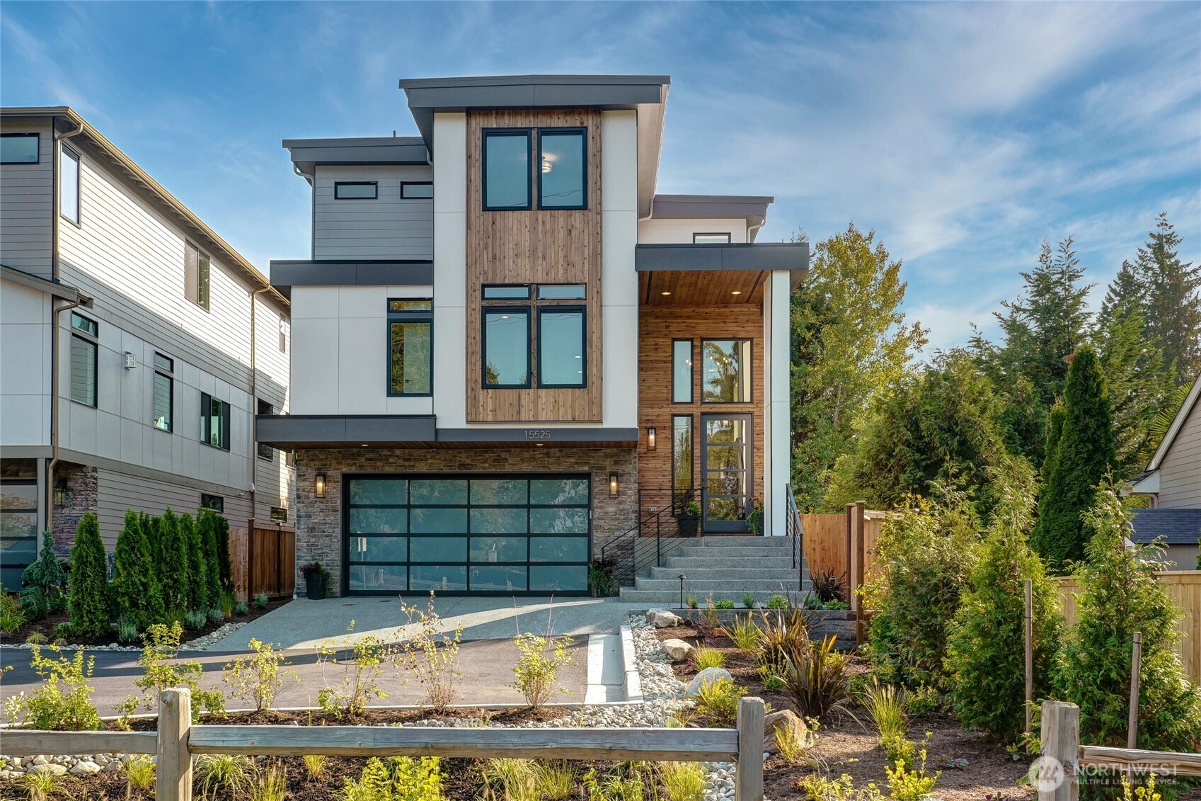 15525 NE 60th Street, Redmond, WA 98052