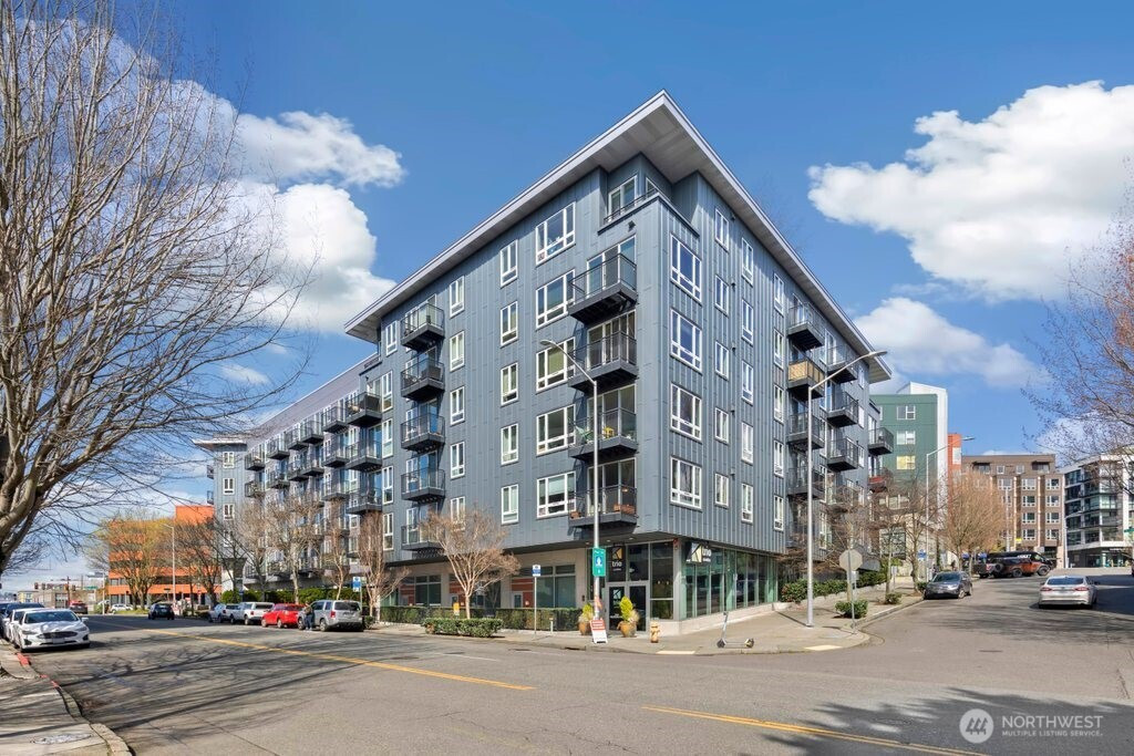 3104 Western Avenue, Seattle, WA 98121