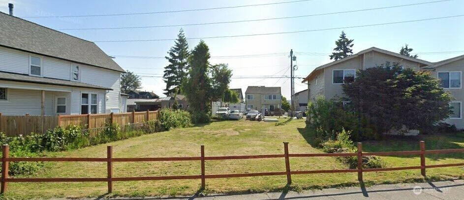 1409 E Marine View Drive, Everett, WA 98201