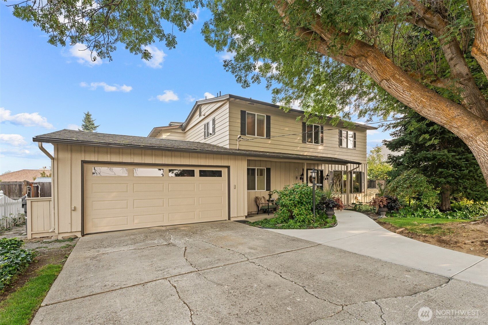 9 N Elliott Avenue, Wenatchee, WA 98801