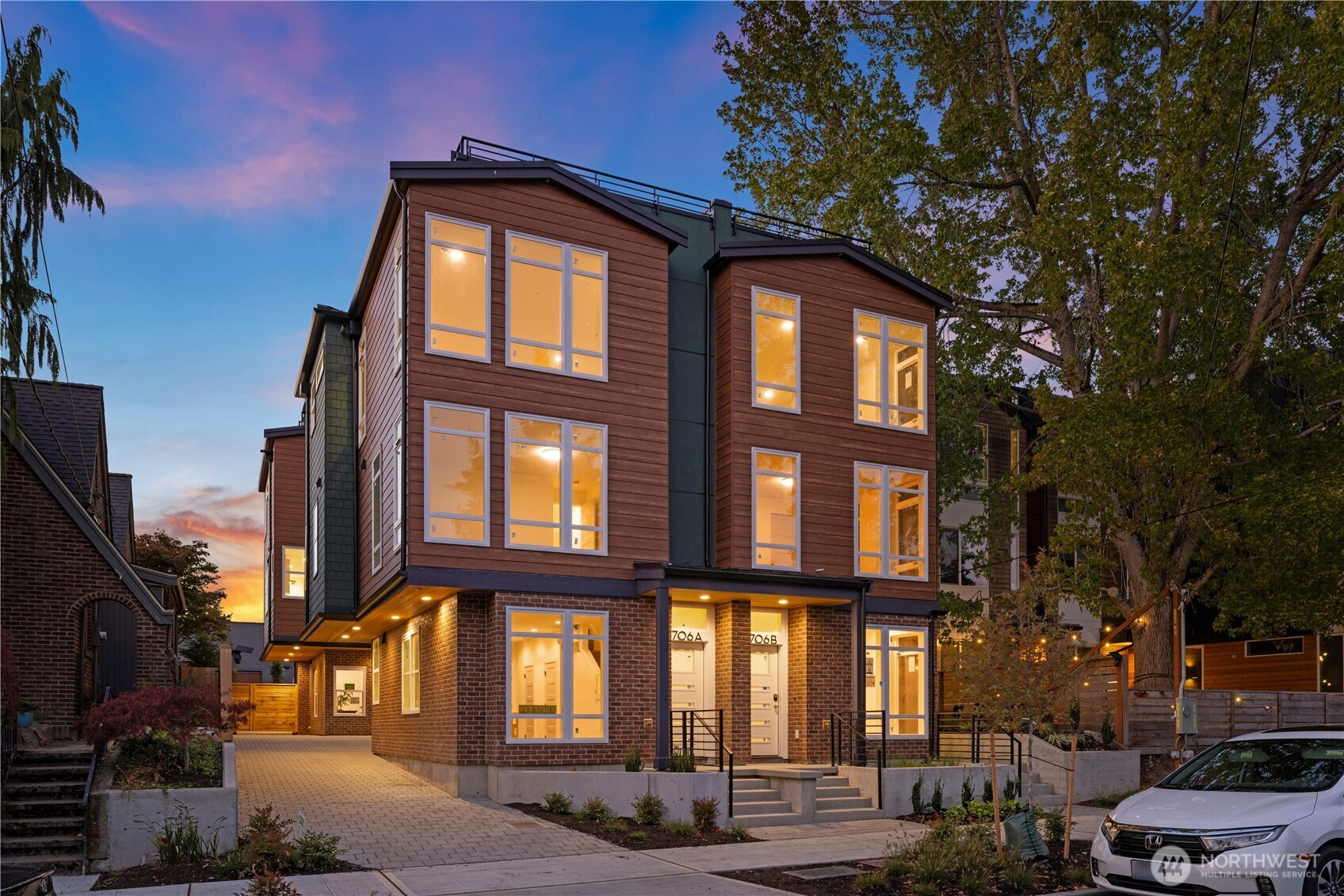 1704 B N 47th Street, Seattle, WA 98103