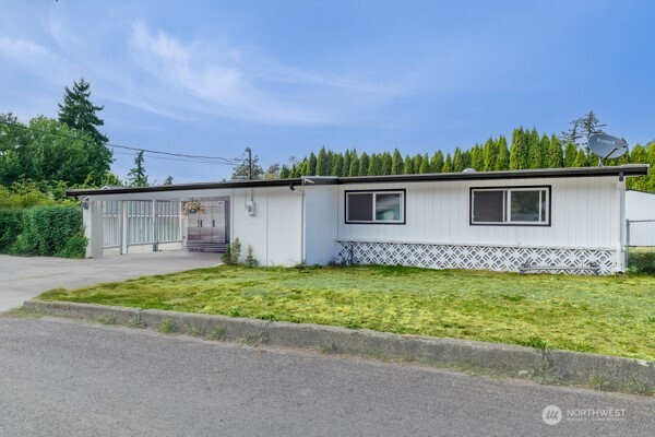 4911 S 97th St E E, Tacoma, WA 98446