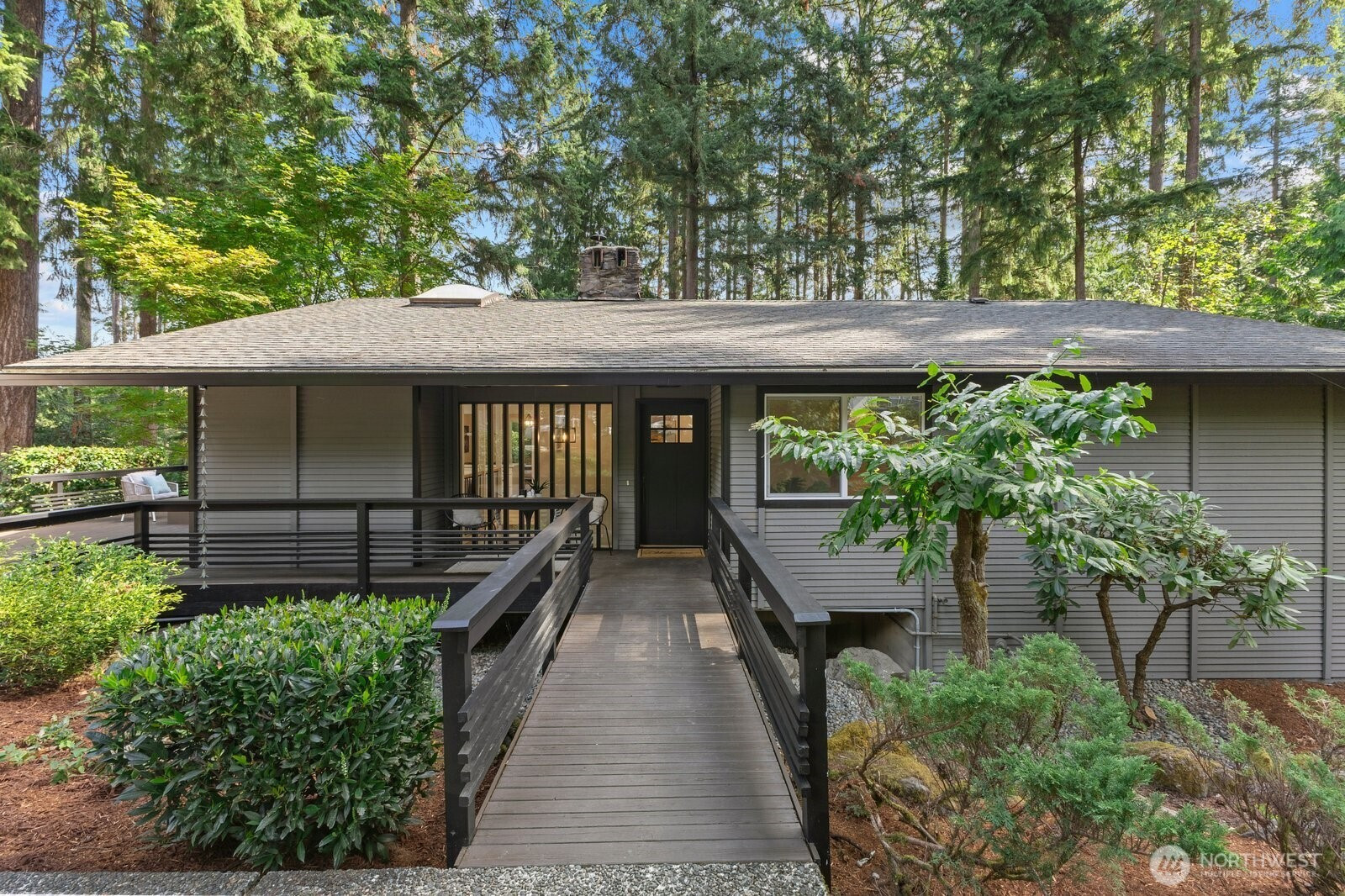 3022 137th Avenue NE, Bellevue, WA 98005