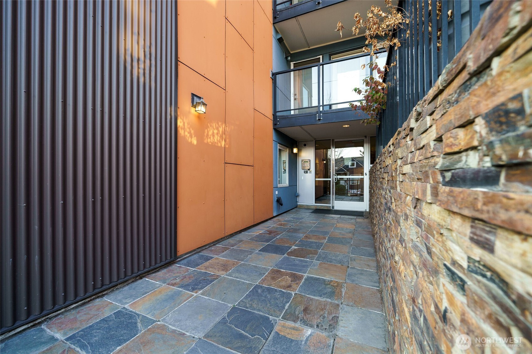 120 NW 39th Street, Seattle, WA 98107