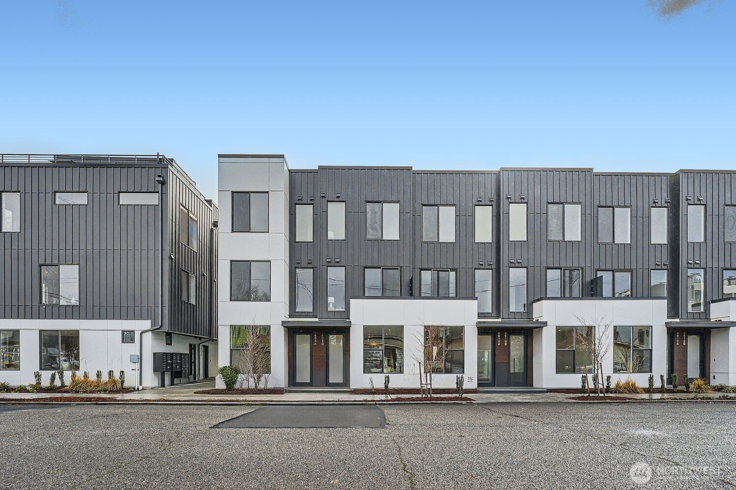 6614 Carleton Avenue S, Seattle, WA 98108