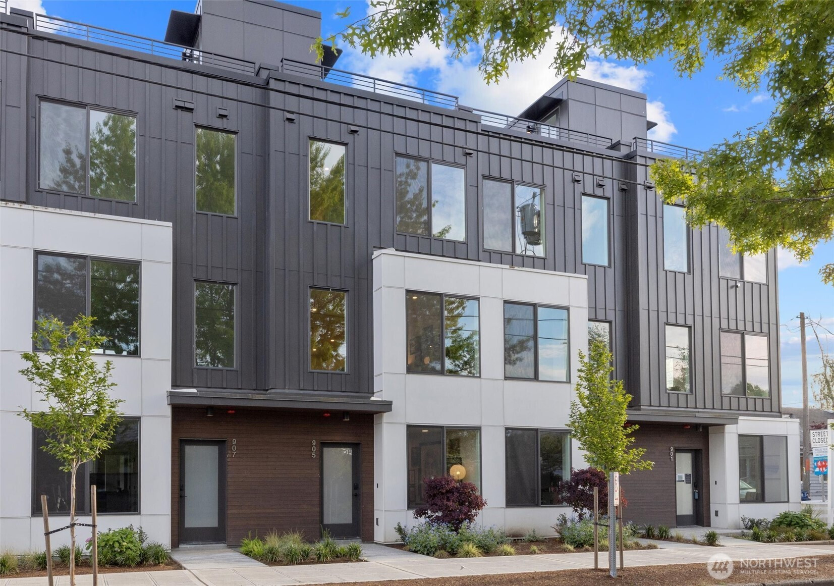 907 S Warsaw Street, Seattle, WA 98108