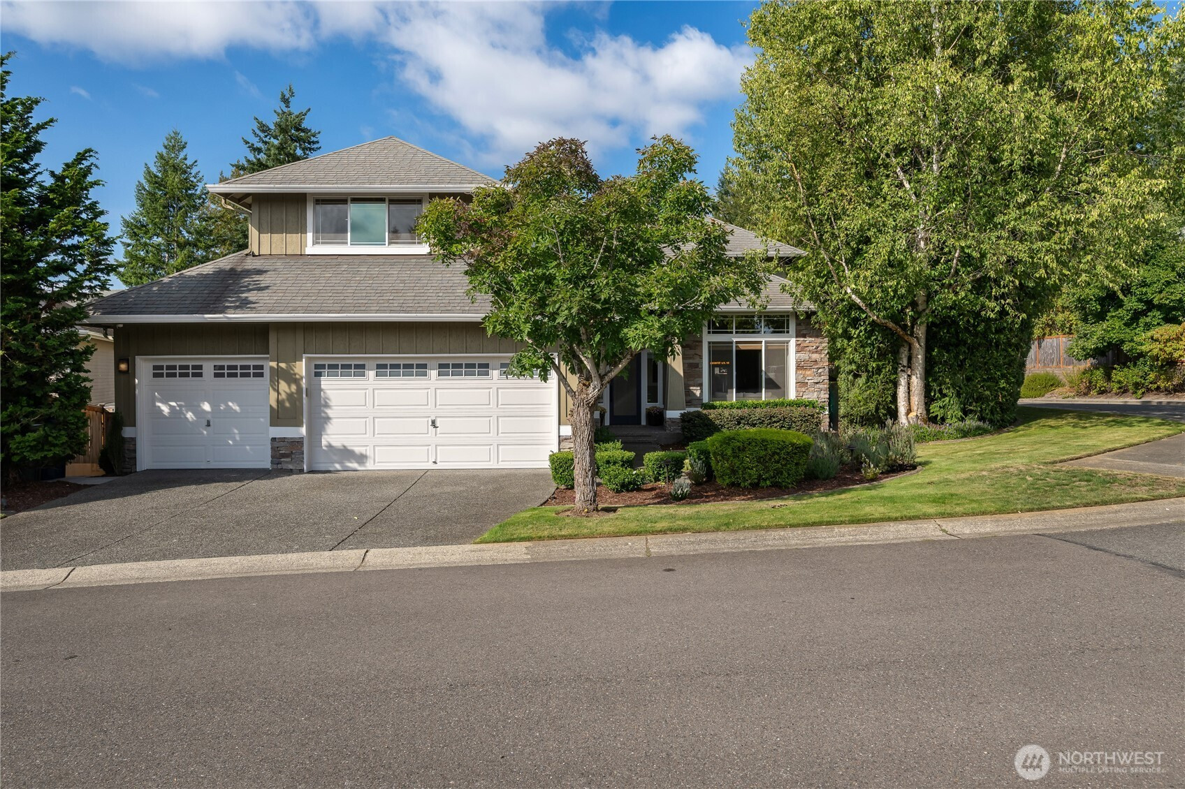 923 233rd Place NE, Sammamish, WA 98074