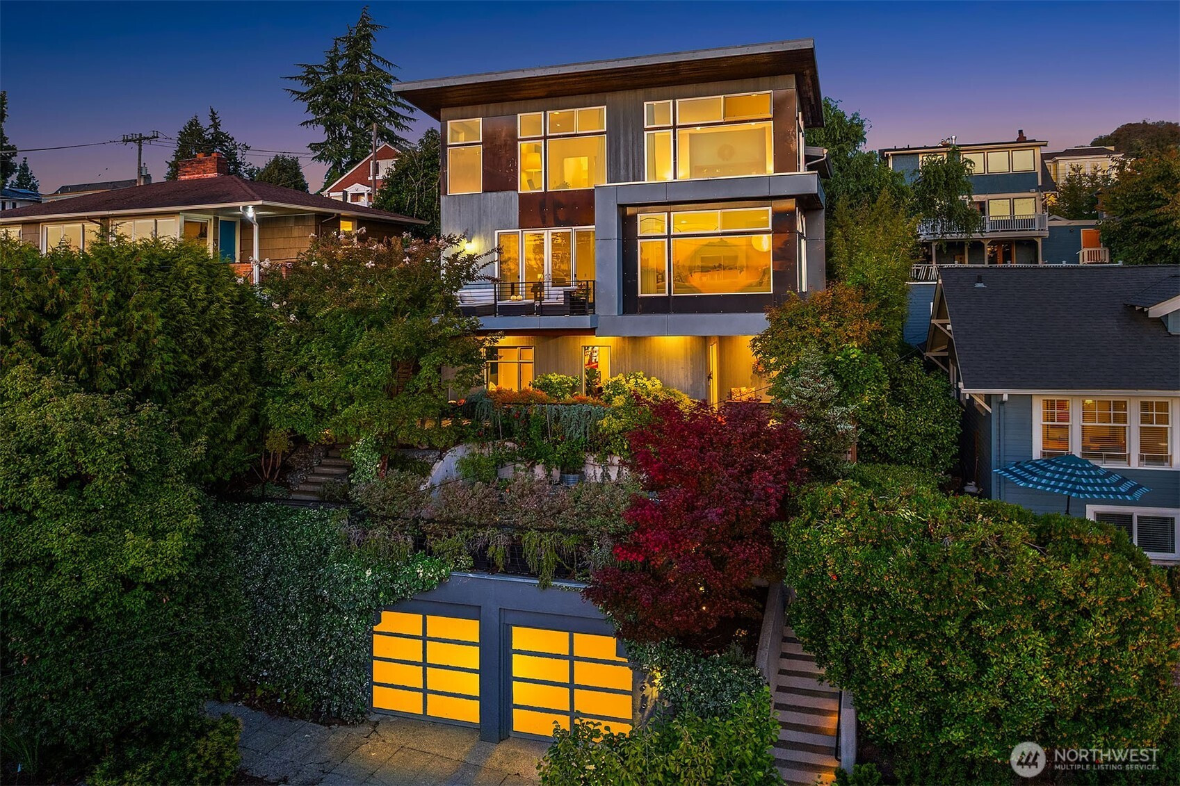 2916 11th Avenue W, Seattle, WA 98119