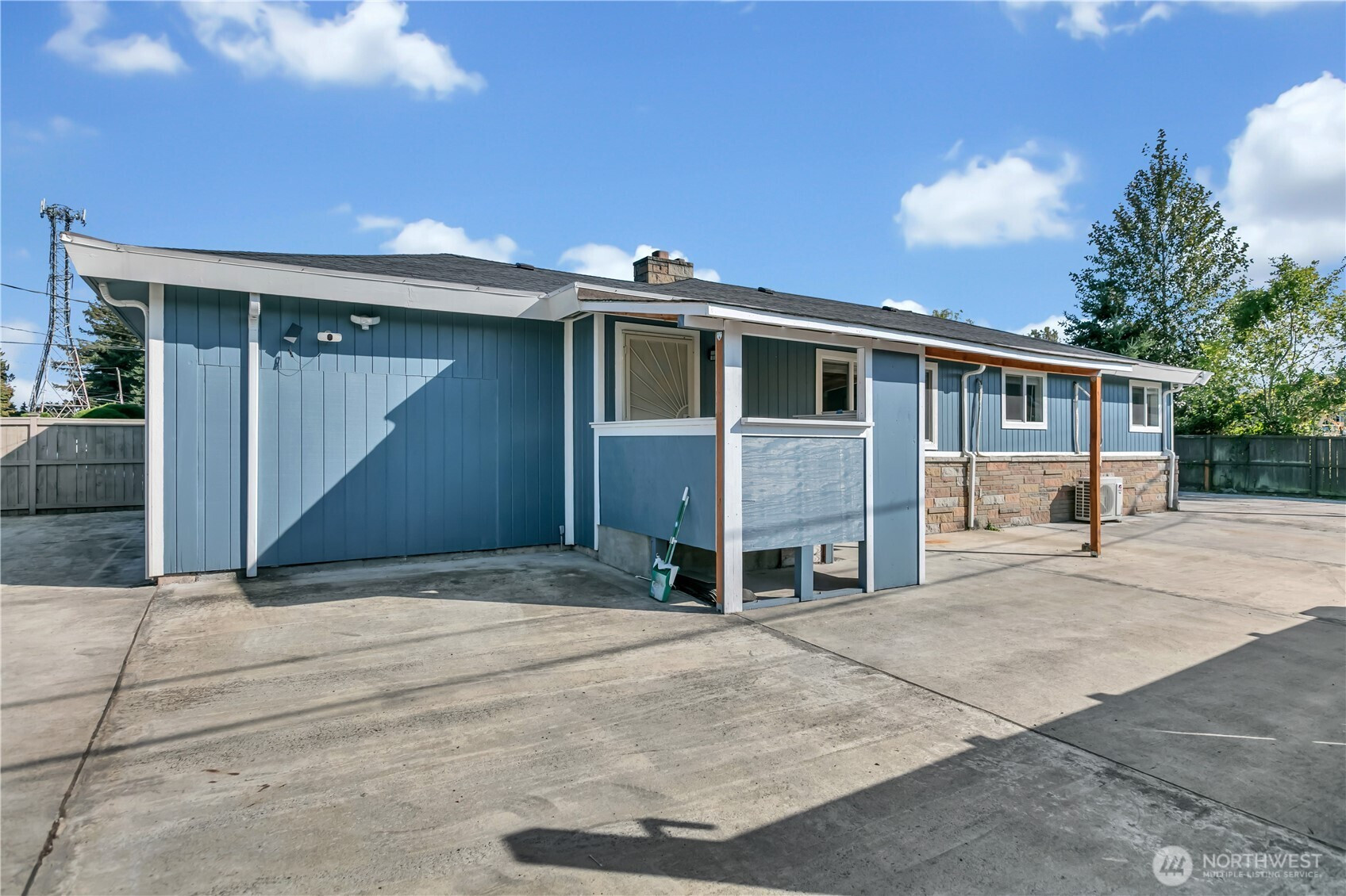 3501 S Webster St, Seattle, WA 98118