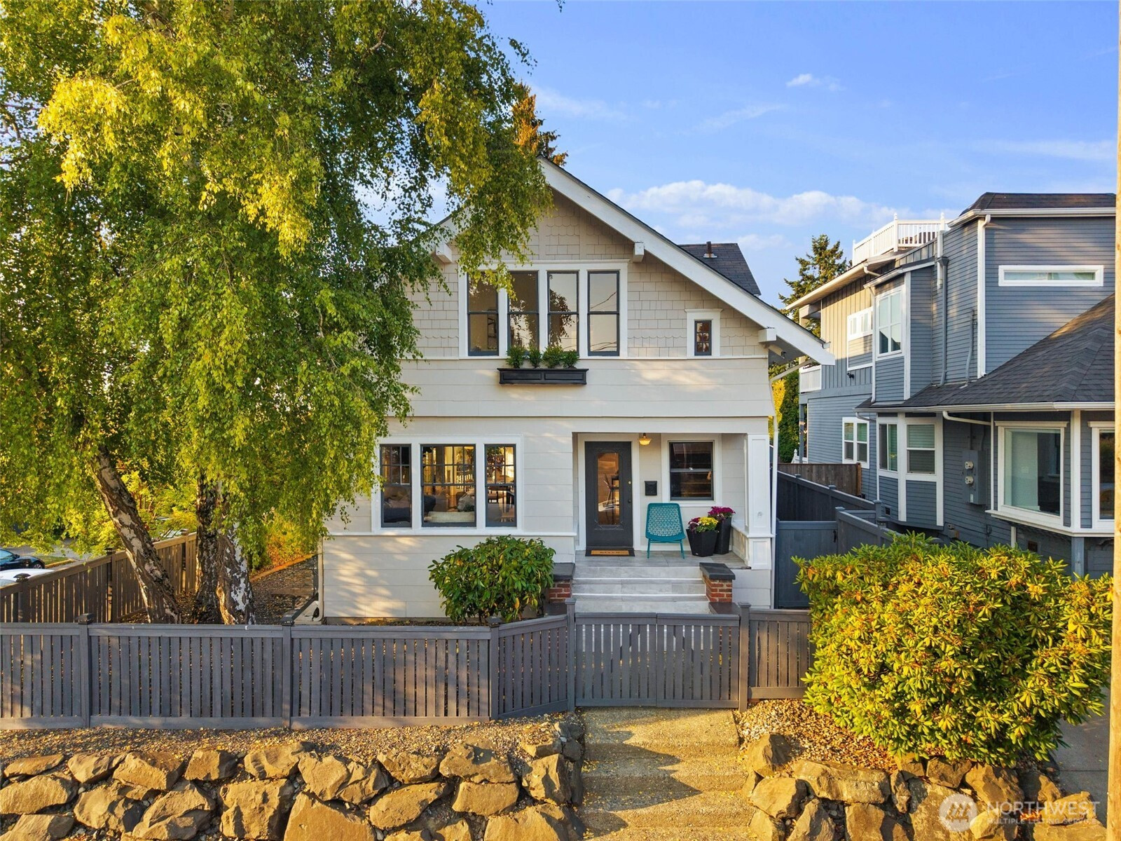 20 W McGraw Street, Seattle, WA 98119