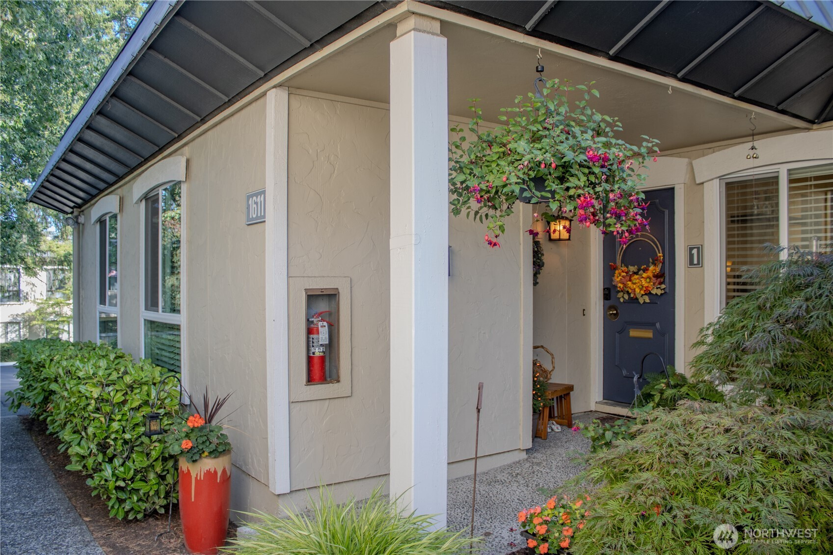 1611 102nd Place NE, Bellevue, WA 98004