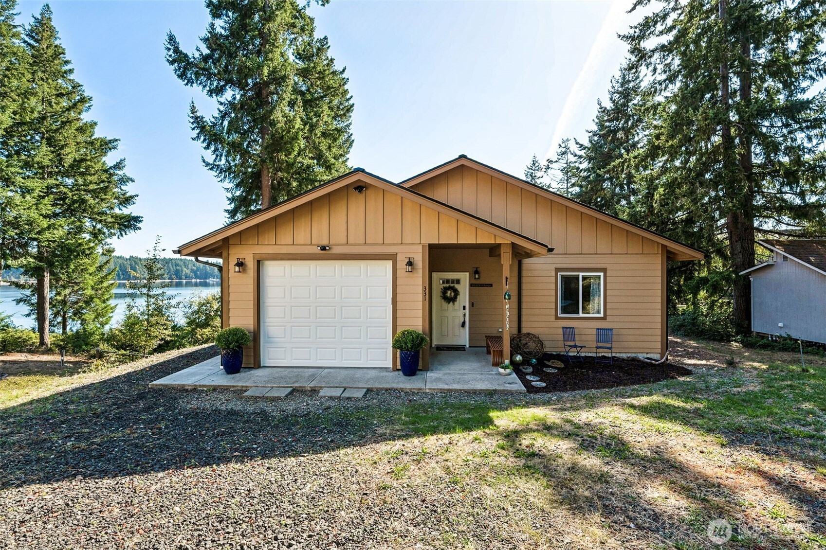 331 E Robbins Road, Grapeview, WA 98546