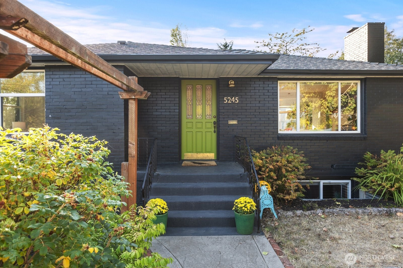 5245 45th Avenue S, Seattle, WA 98118