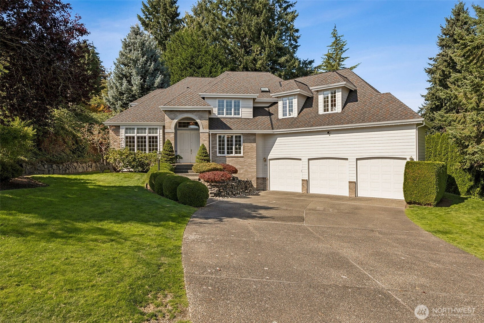 3910 Curran Lane W, University Place, WA 98466