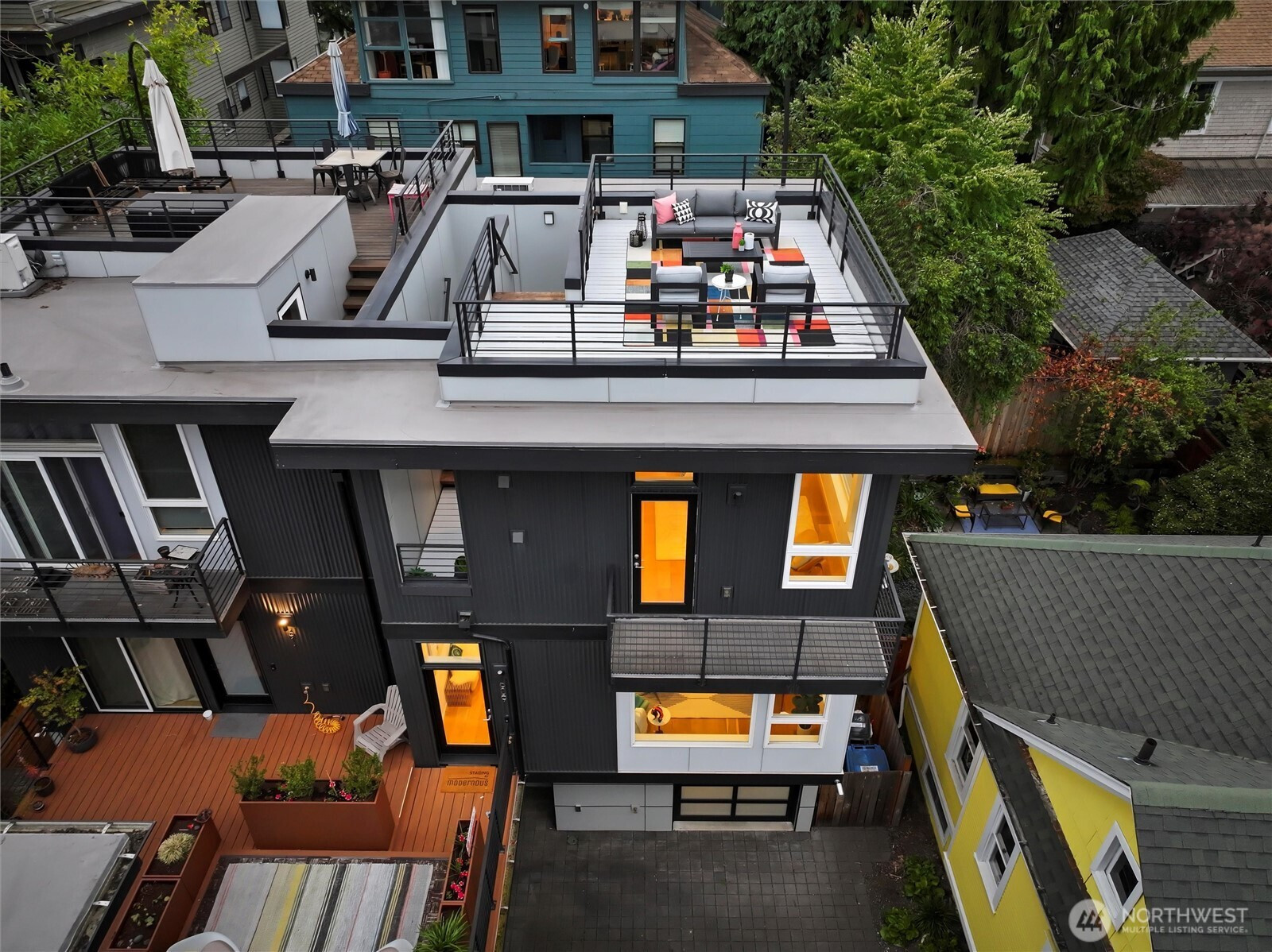 609 15th Avenue E, Seattle, WA 98112