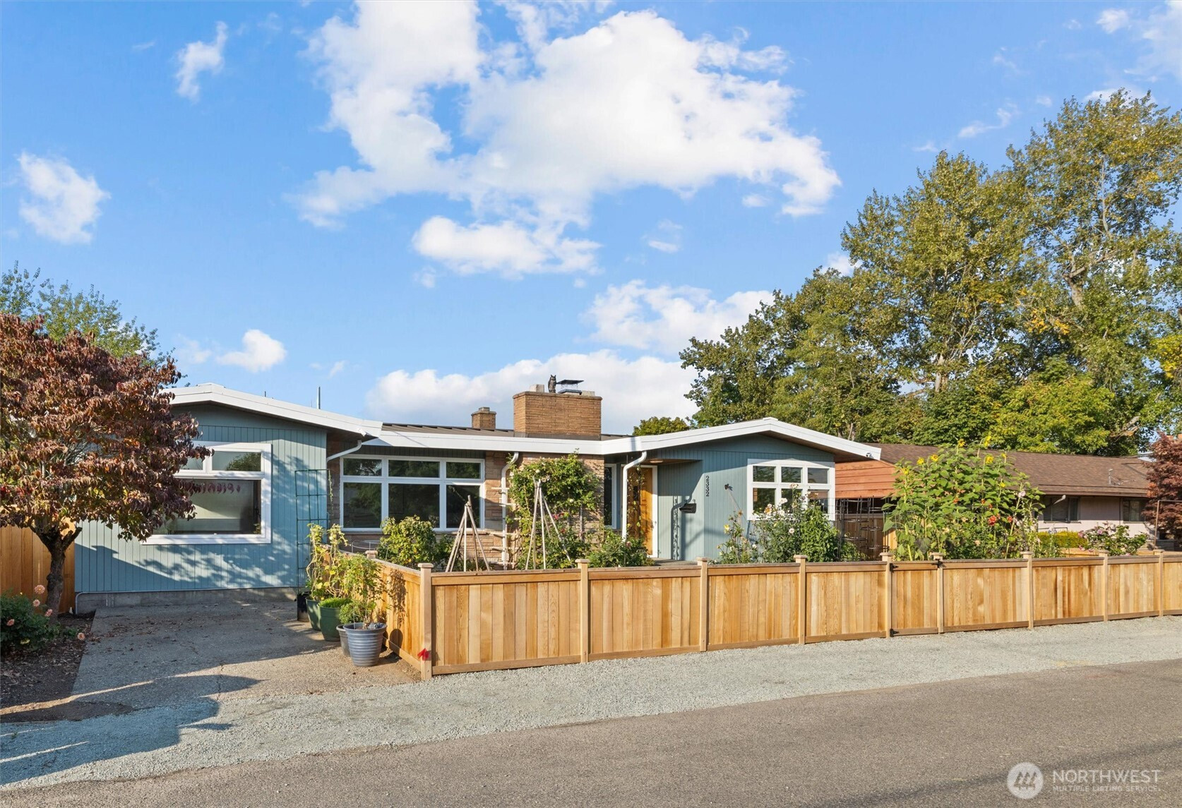 2332 S Juneau Street, Seattle, WA 98108