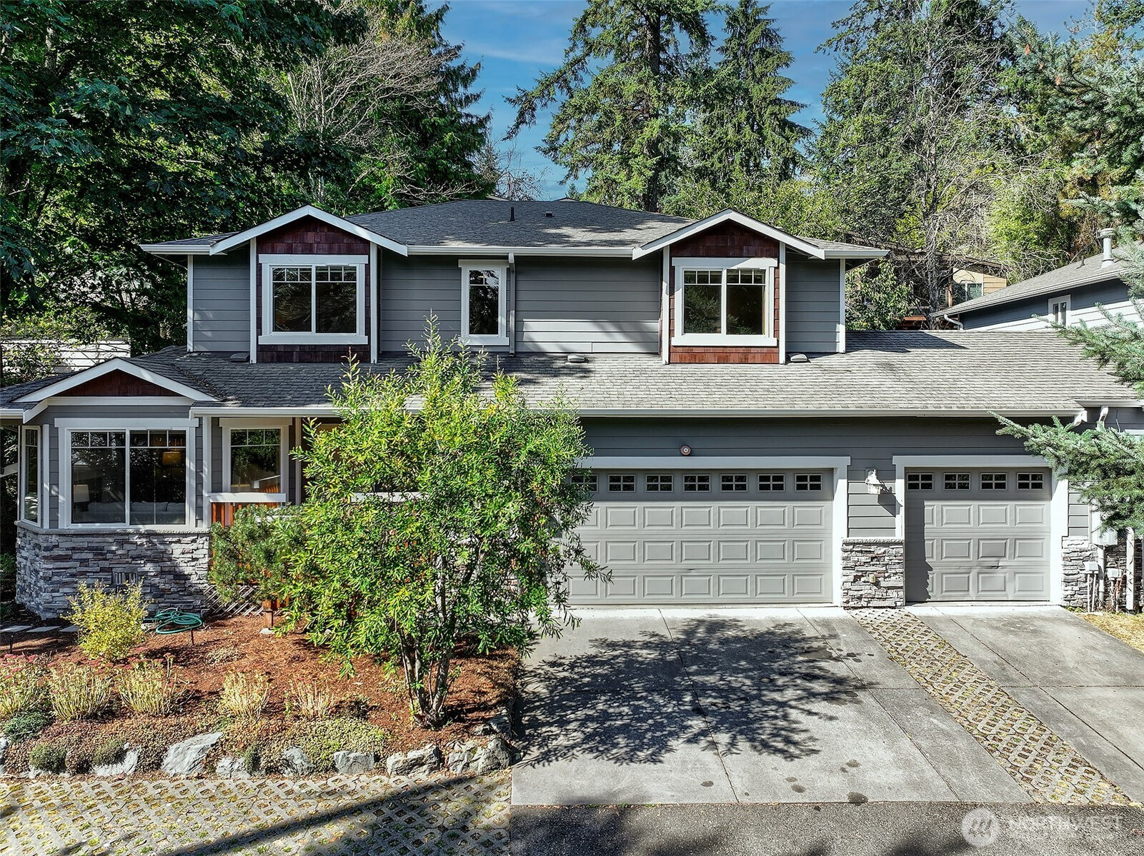 16537 Densmore Avenue N, Shoreline, WA 98133