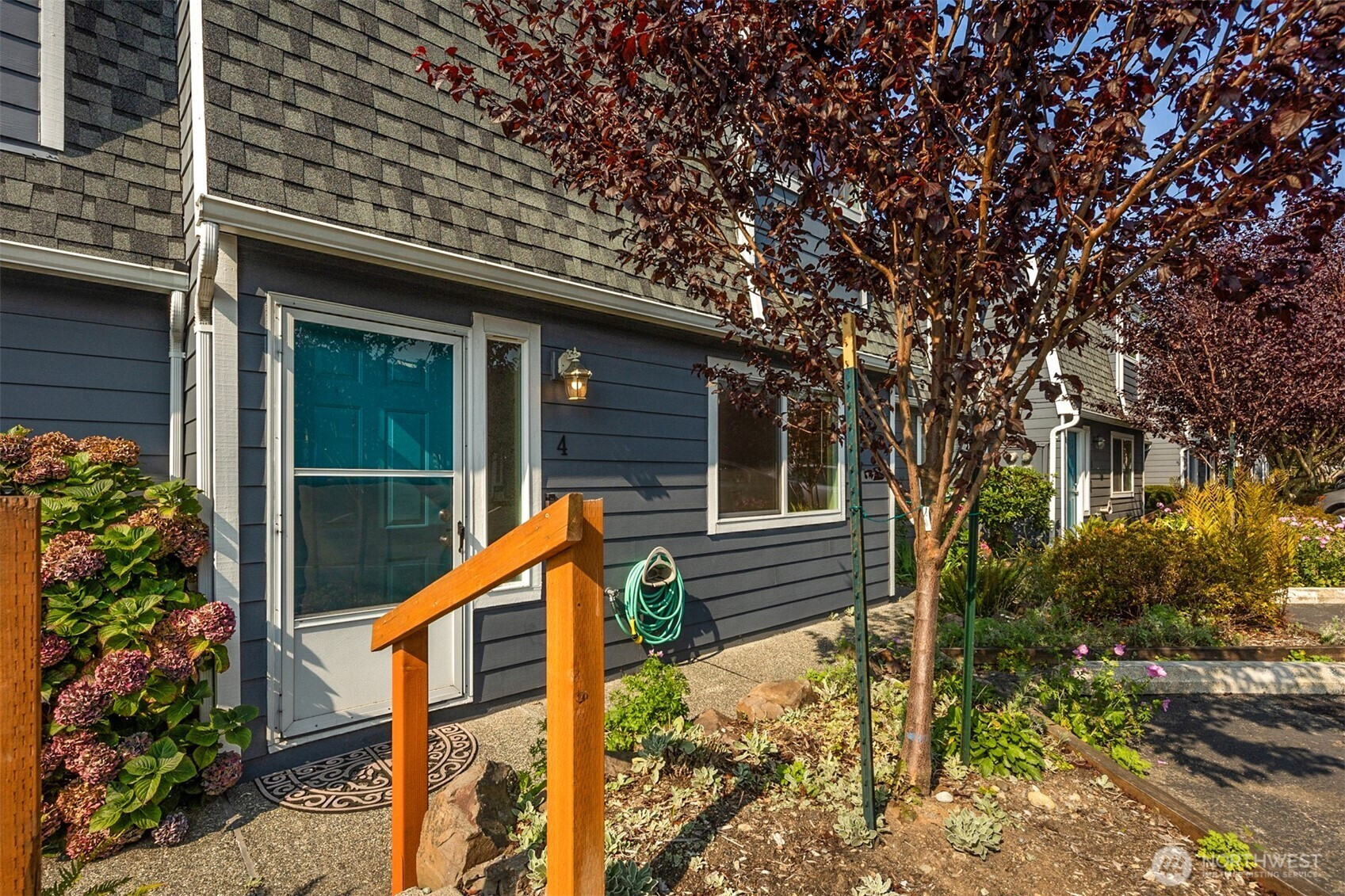 1421 W Casino Road, Everett, WA 98204