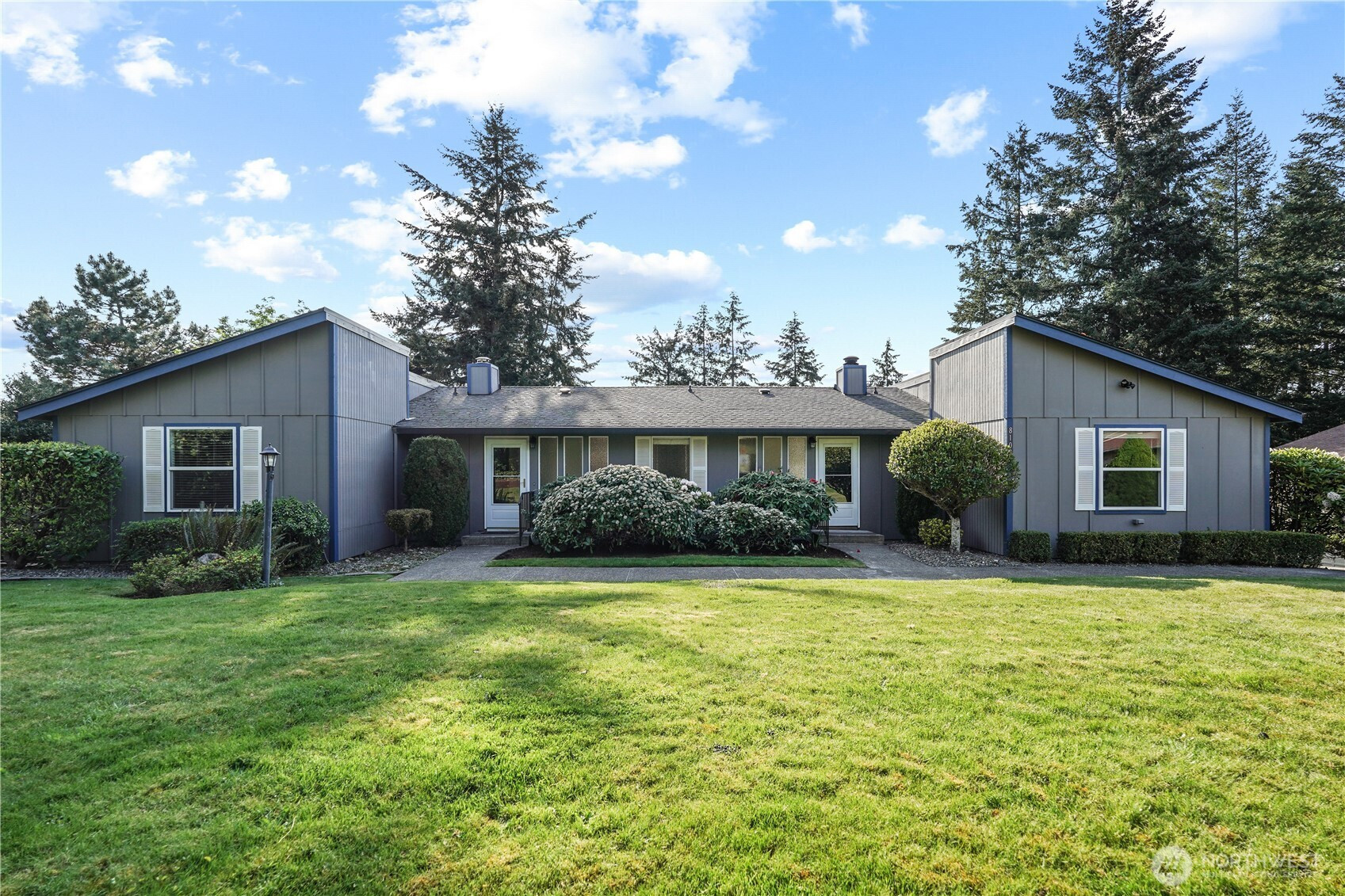 8106 -8108 41st Street Ct W, University Place, WA 98466