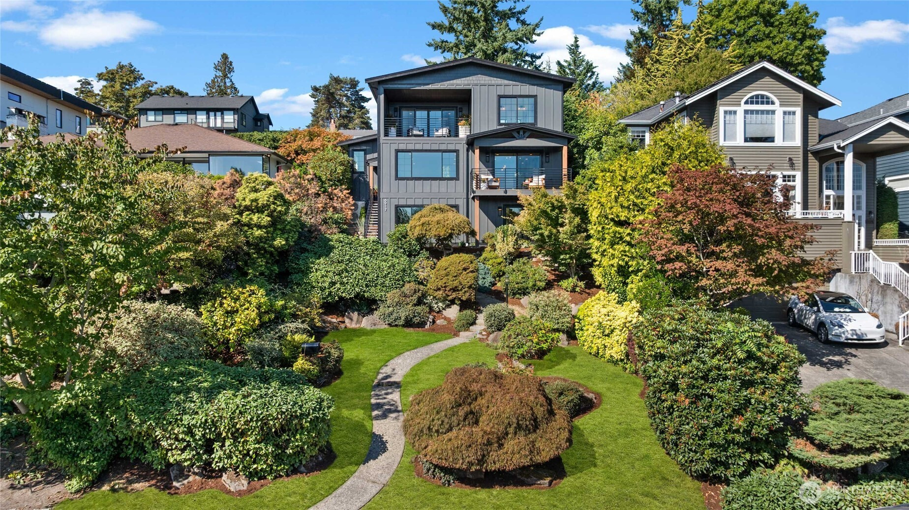 6917 57th Avenue NE, Seattle, WA 98115