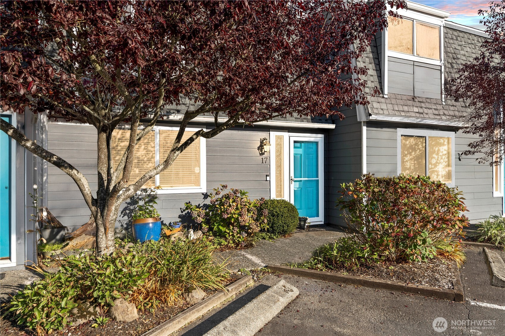 1421 W Casino Road, Everett, WA 98204