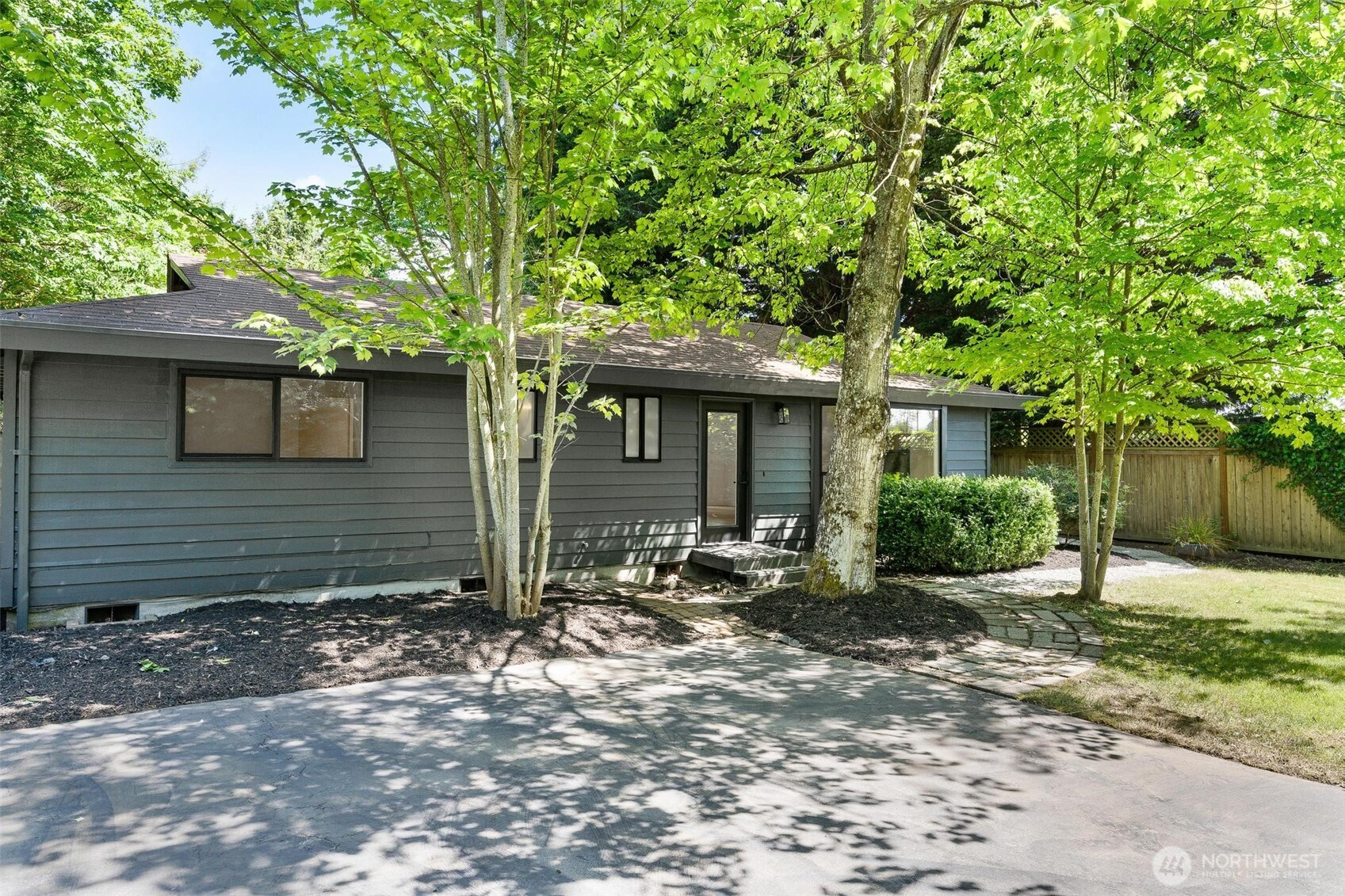 5410 240th Street SW, Mountlake Terrace, WA 98043