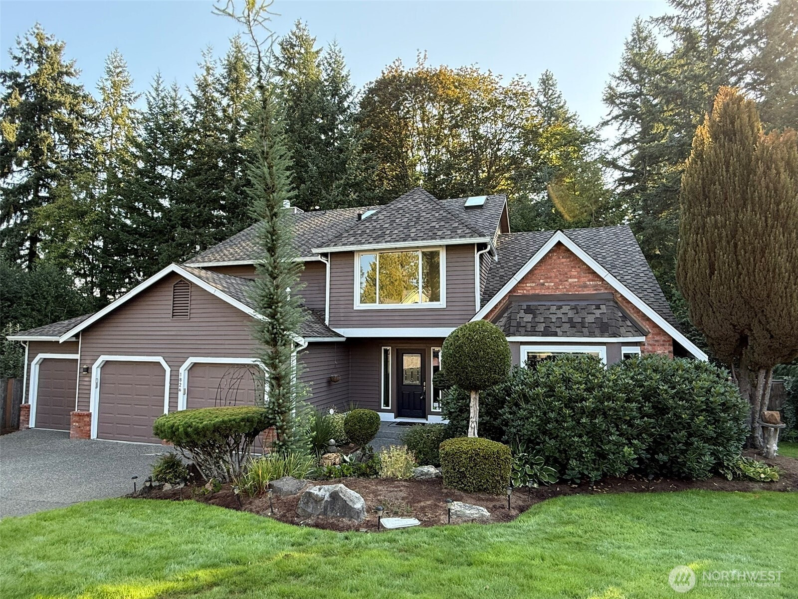 1826 Ilwaco Avenue NE, Renton, WA 98059