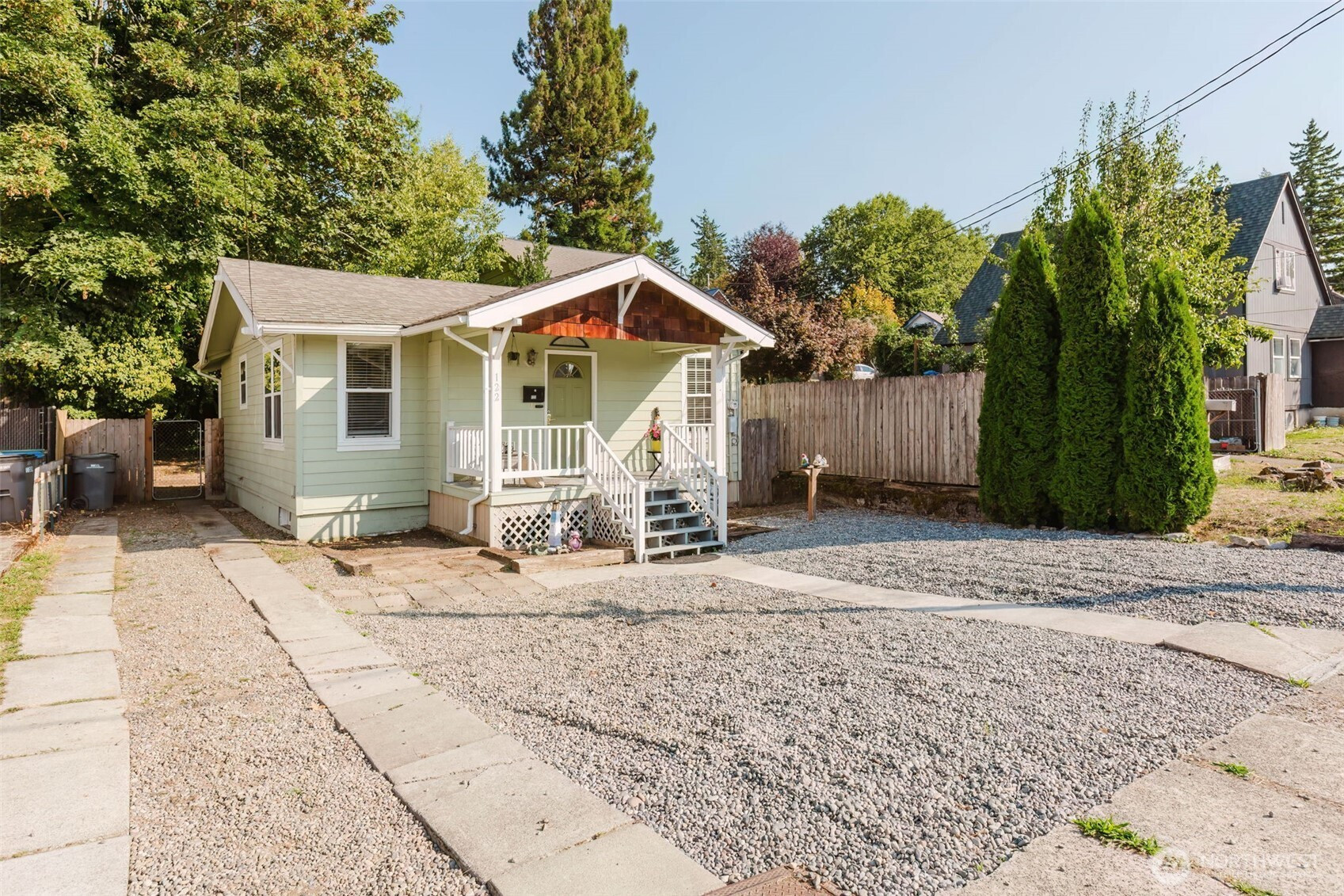 122 Arvon Avenue, Bremerton, WA 98312