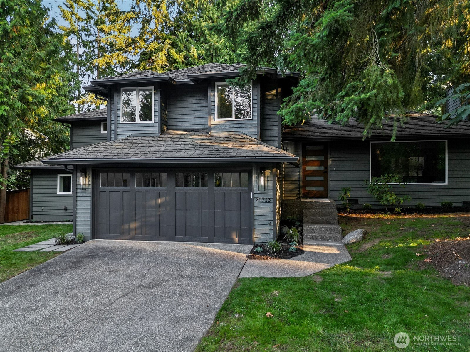 20713 NE 44th Street, Sammamish, WA 98074