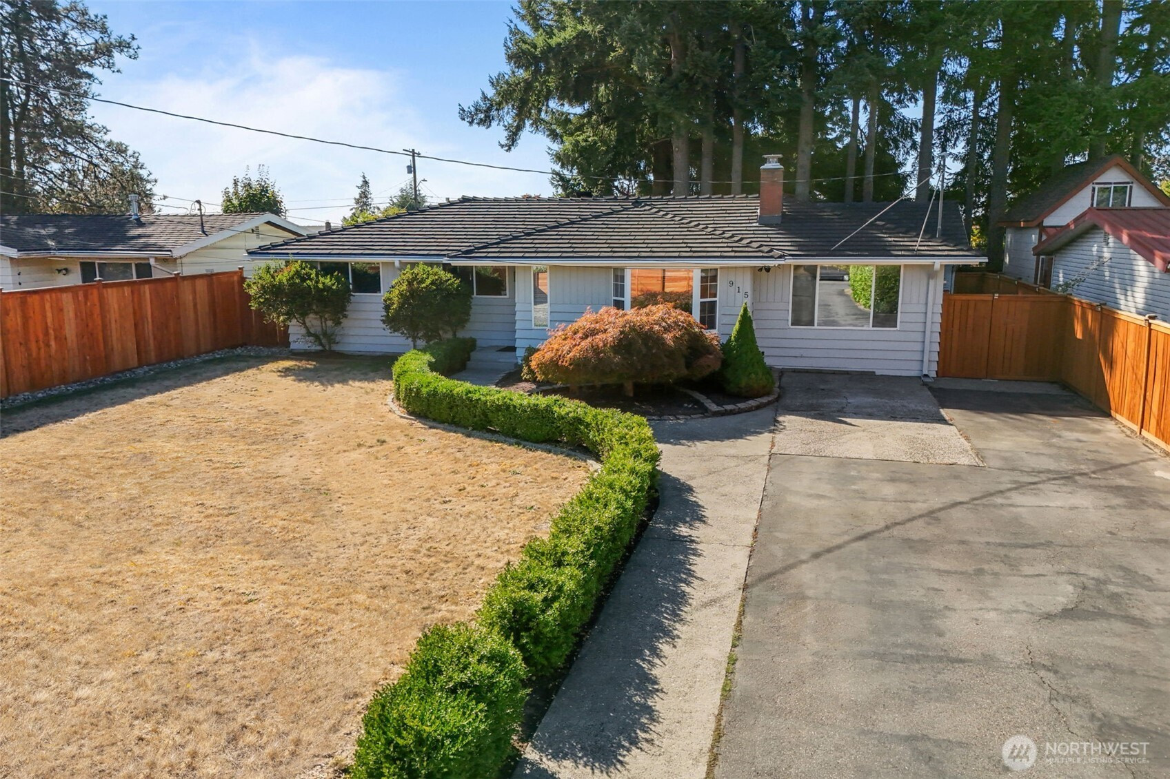 915 Monroe Avenue NE, Renton, WA 98056