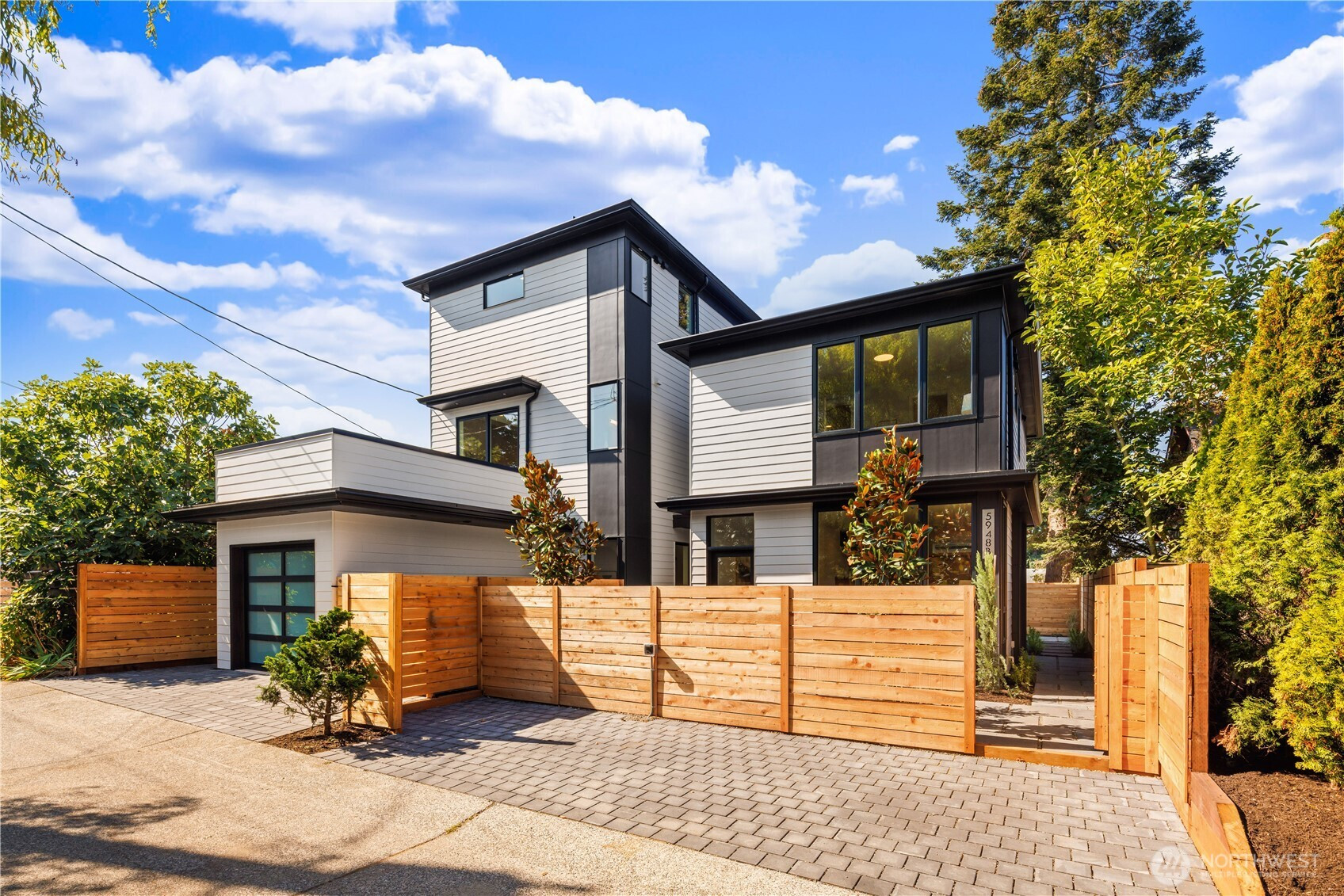 5948 39th Avenue SW, Seattle, WA 98136