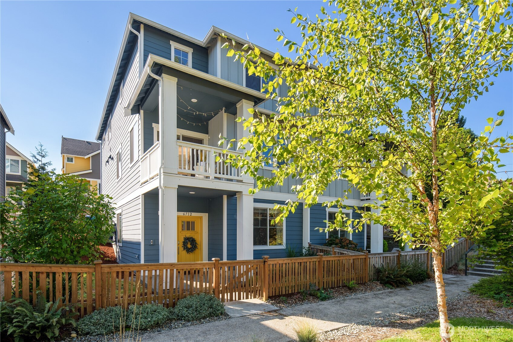 6712 34th Avenue SW, Seattle, WA 98126