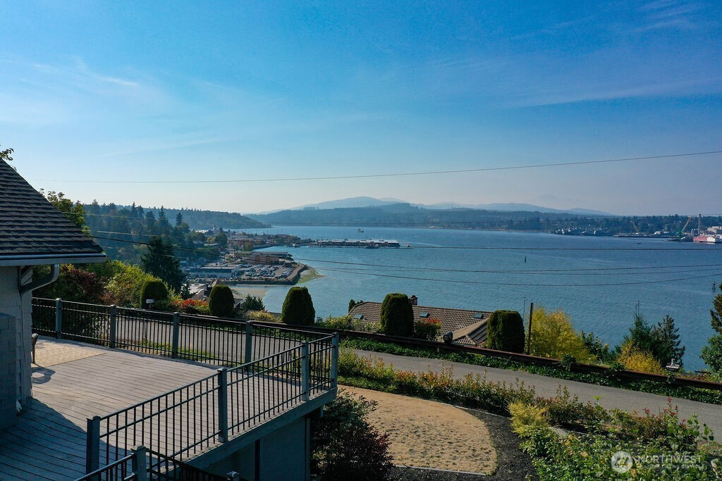 343 Farragut Avenue N, Port Orchard, WA 98366