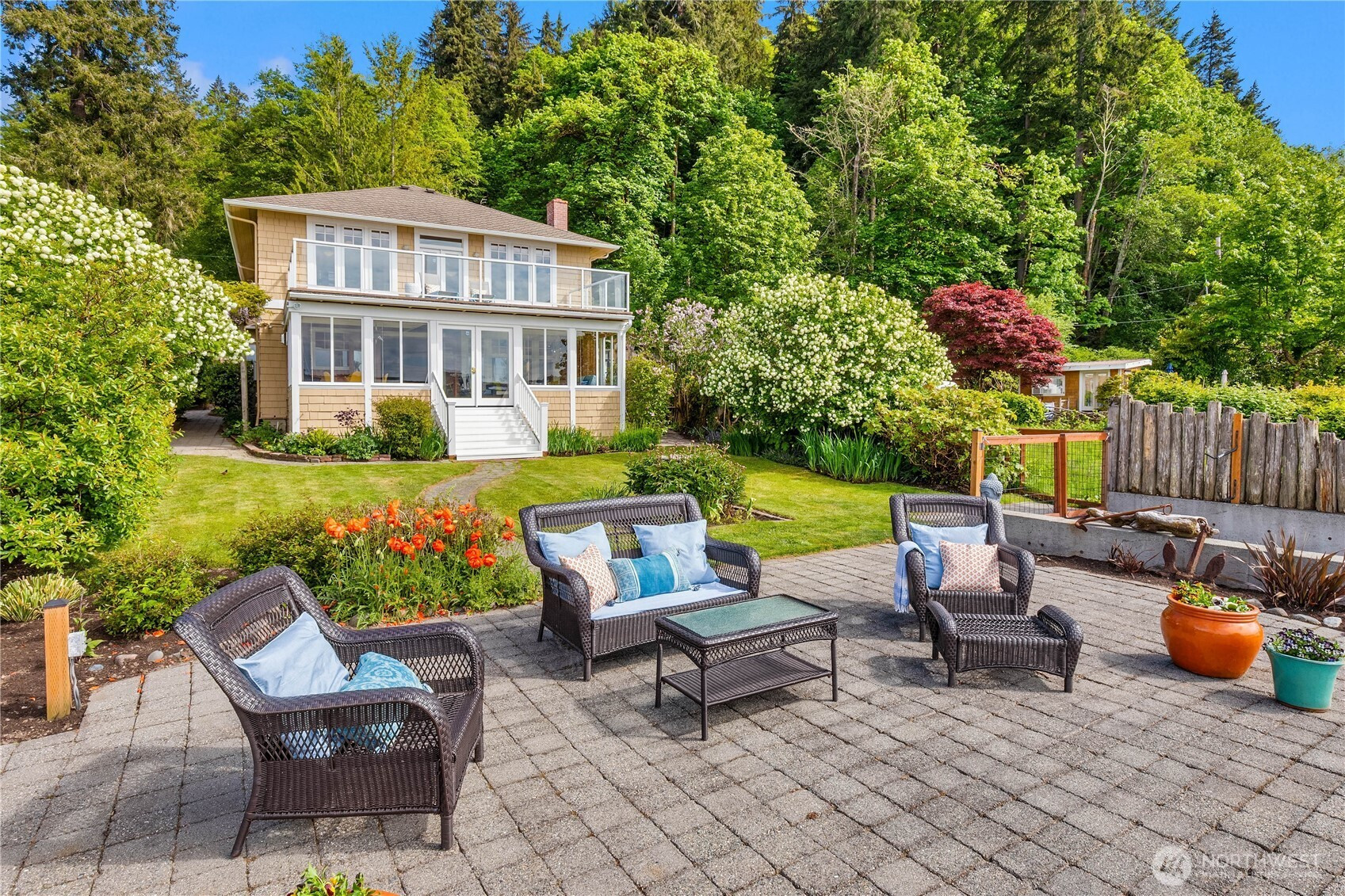 14010 SW Bates Rd., Vashon, WA 98070