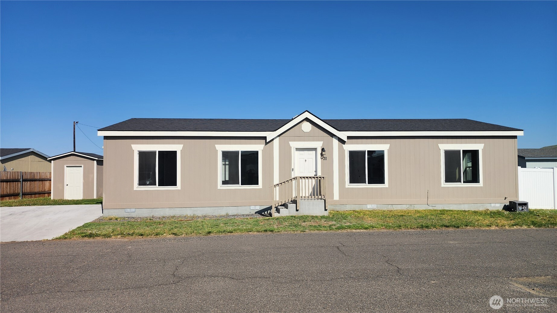 2802 S 5th Avenue, Union Gap, WA 98903