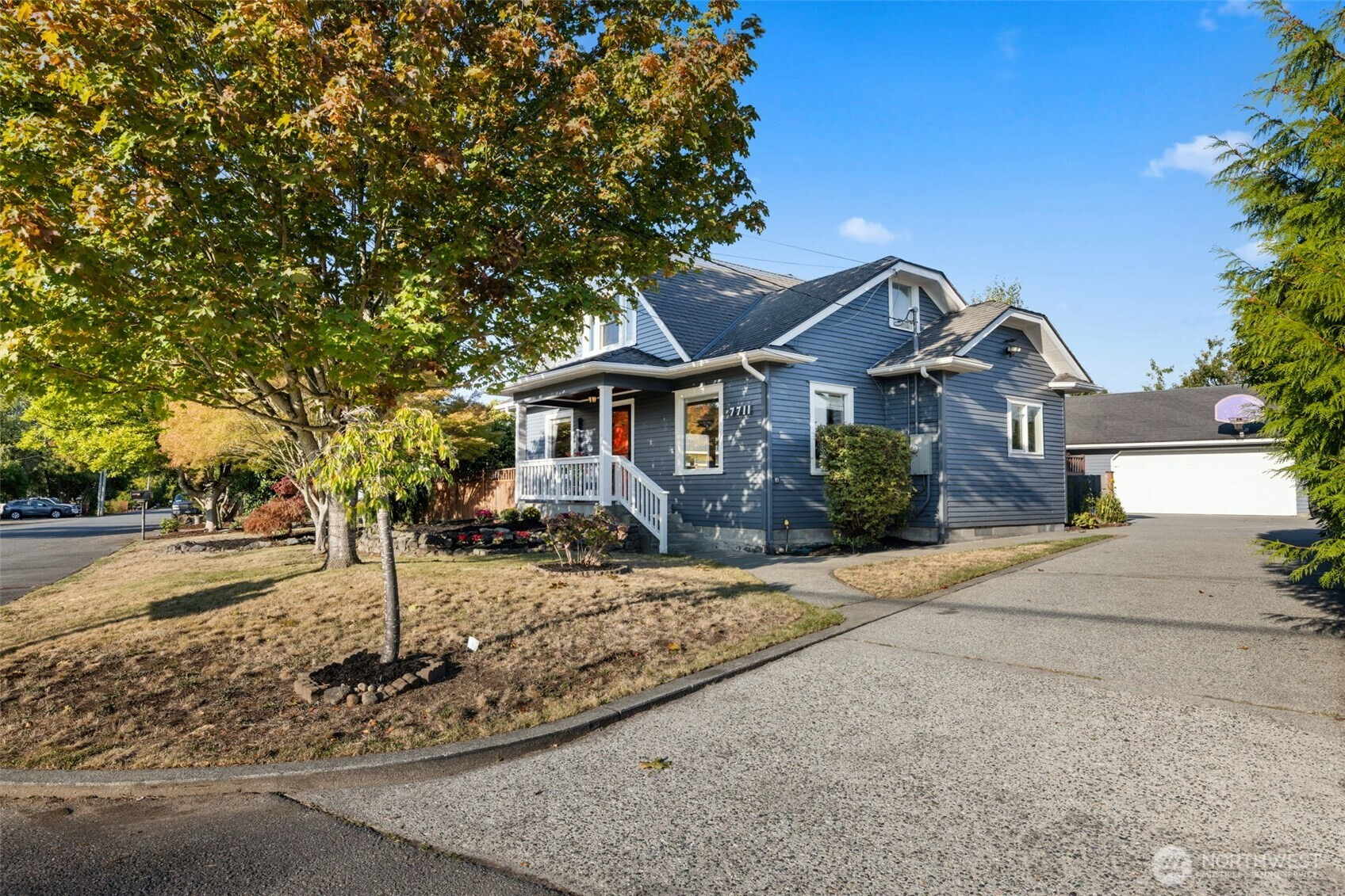 7711 Rainier Drive, Everett, WA 98203
