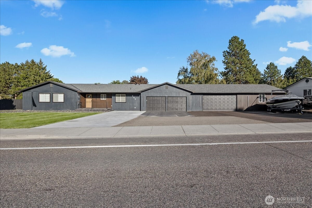 509 S Kellogg St, Kennewick, WA 99336