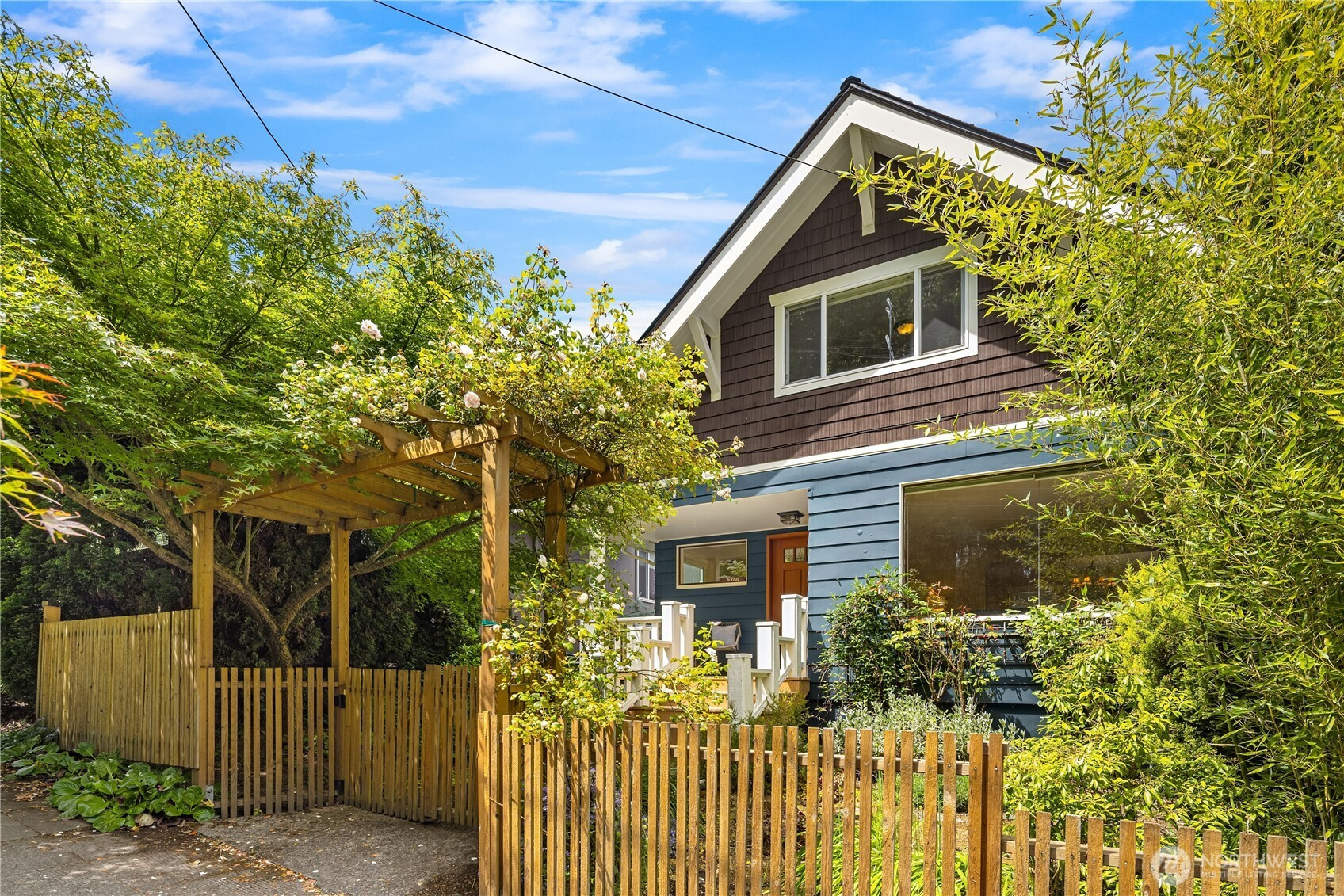 806 N 59th Street, Seattle, WA 98103