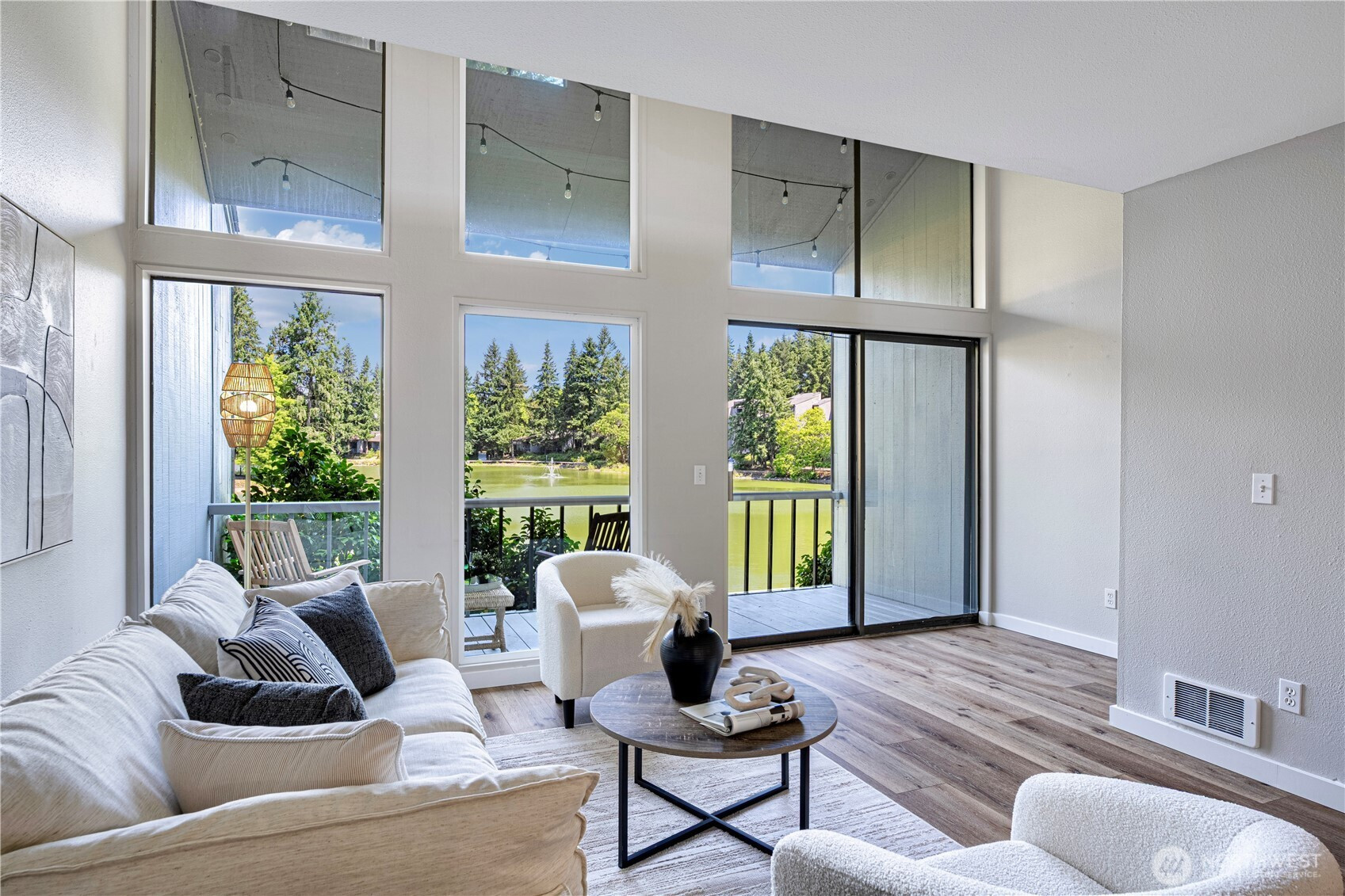 13846 NE 60th Way, Redmond, WA 98052