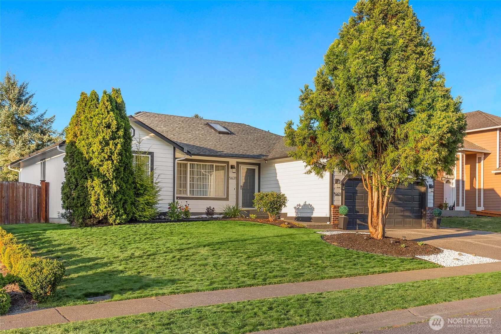 5631 138th Place NE, Marysville, WA 98271