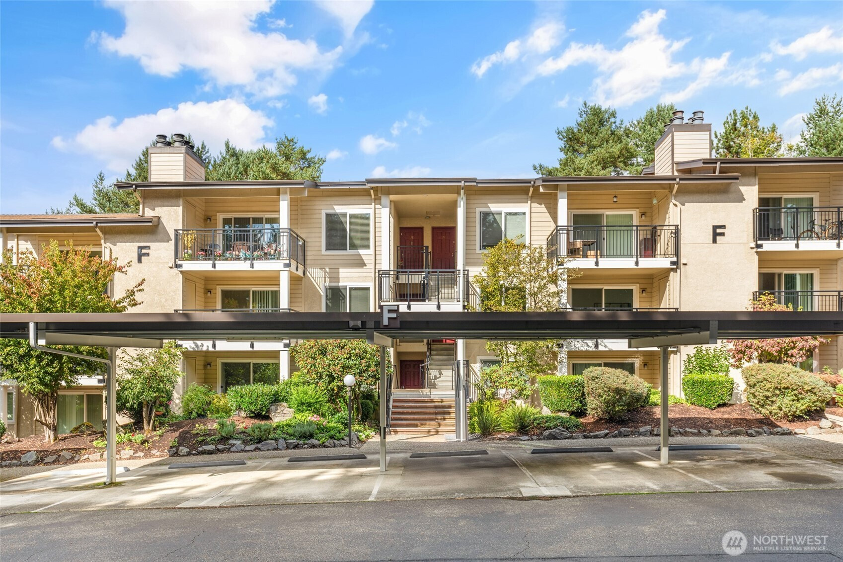 13626 NE 7th Street, Bellevue, WA 98005