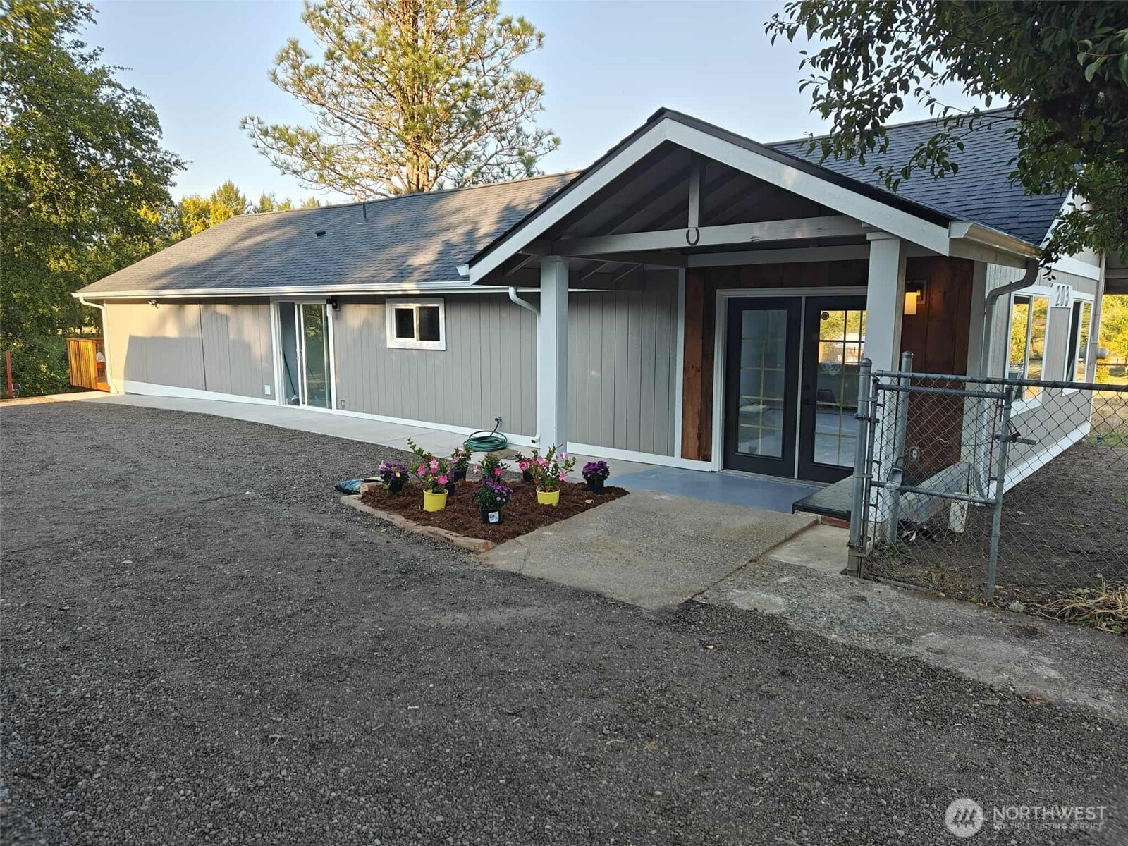 203 SW Dogwood Road, Port Orchard, WA 98367