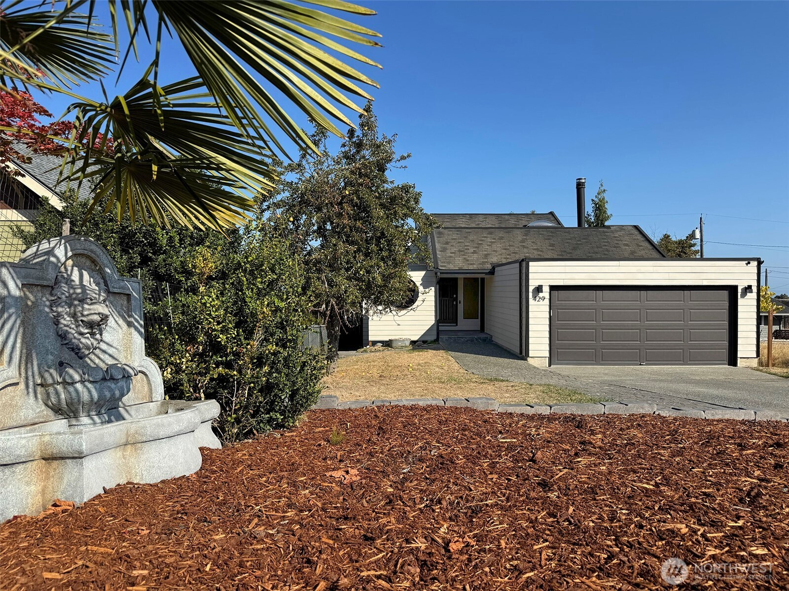 429 E Whidby Avenue, Port Angeles, WA 98362