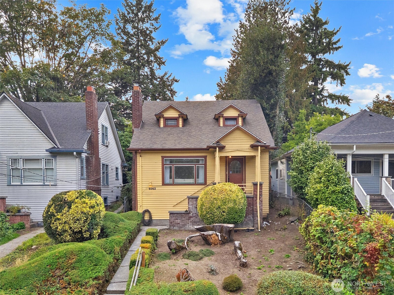 6063 6th Avenue NE, Seattle, WA 98115