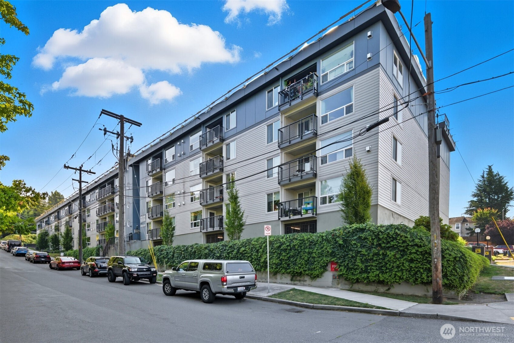 9416 1st Avenue NE, Seattle, WA 98115