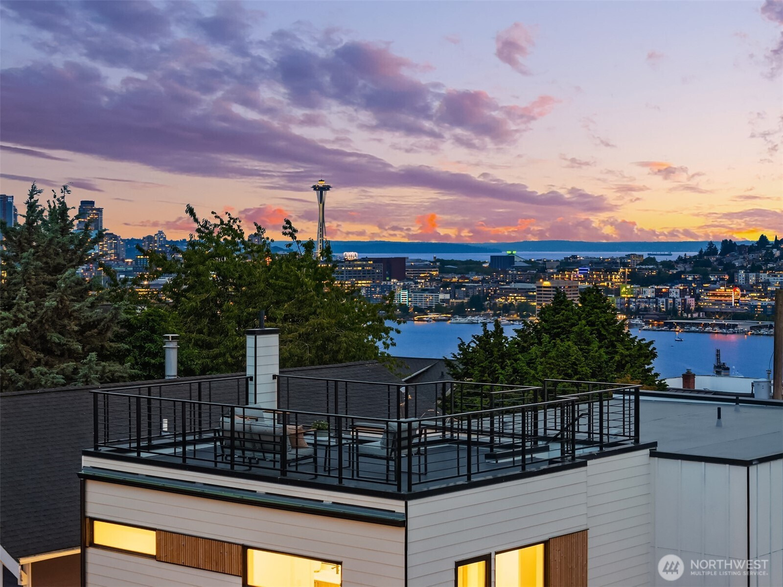 2214 Broadway E, Seattle, WA 98102