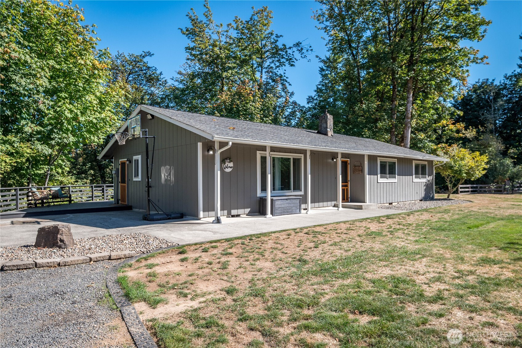 5780 Westside Highway, Castle Rock, WA 98611