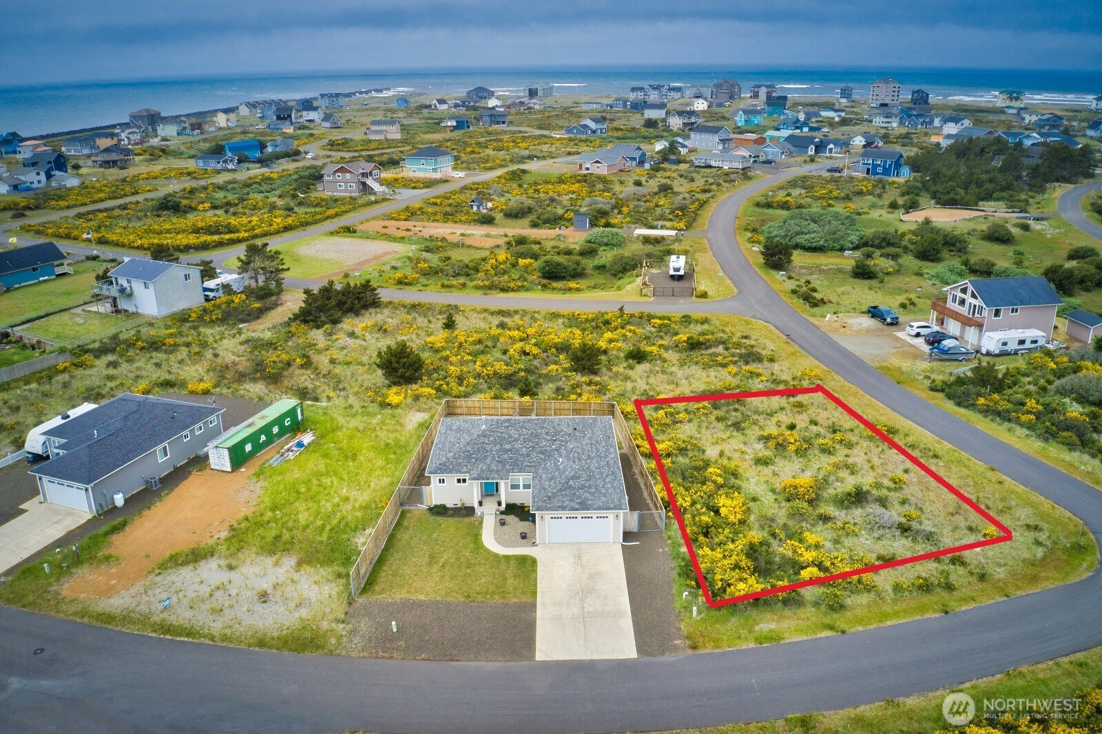 1401 Diamond Head Avenue SW, Ocean Shores, WA 98569