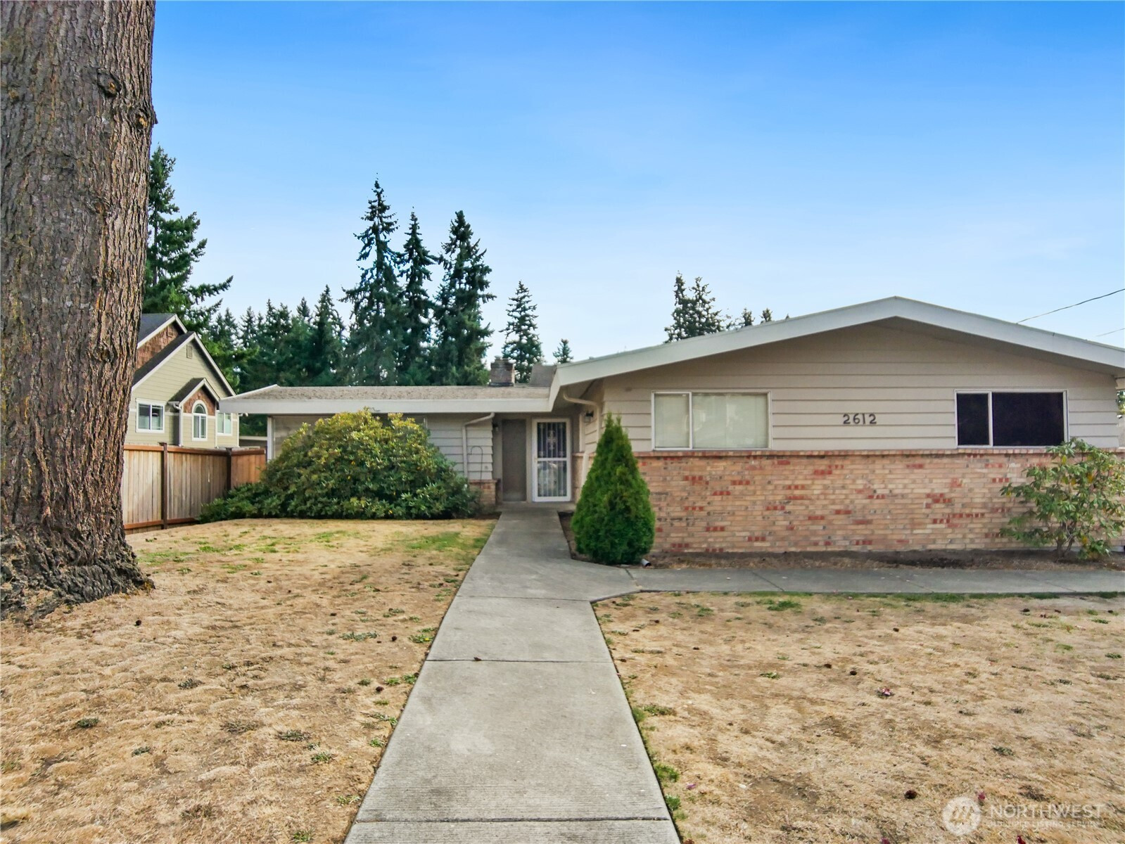 2612 204th Street SW, Lynnwood, WA 98036