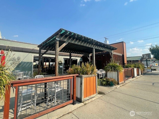229 E Woodin Ave Avenue, Chelan, WA 98816